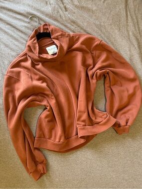 Abercrombie & Fitch “SoftAF” Mock Neck/ Turtleneck sweatshirt Rust Orange